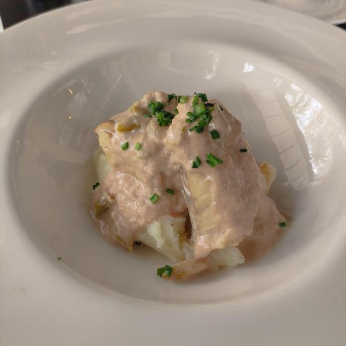 Monkfish with creamy Iberian ham and green asparagus