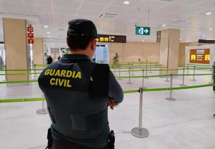 Guardia Civil officer at Palma Airport, Mallorca