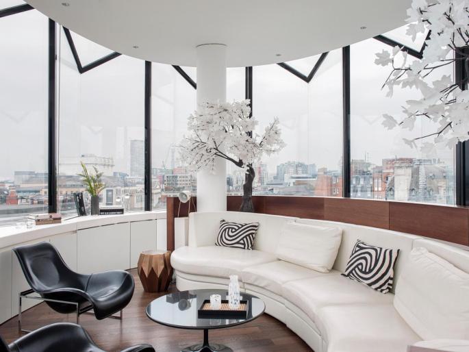 Meliá Hotels International luxury suite in London