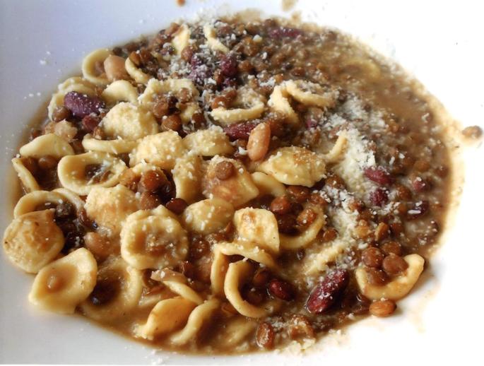 The Abruzzo ‘le vertu’ beans and pasta dish