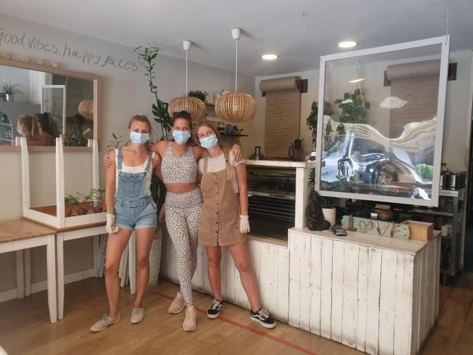 The girls at Cocos Deli in Portals village are ready to rock!