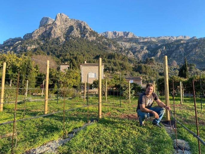 The vineyard was planted in 2017 and the Pinot Noir and Syrah wines began their journey