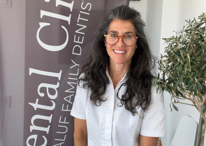 Yasmina first studied psychology obtaining a BSE at Royal Holloway University before opting for dentistry. Once she qualified at