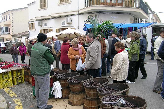 Llubi market