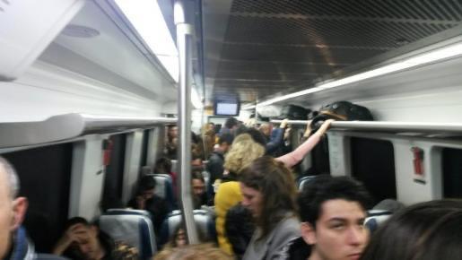 Cancellation of express trains causes overcrowding on Palma routes