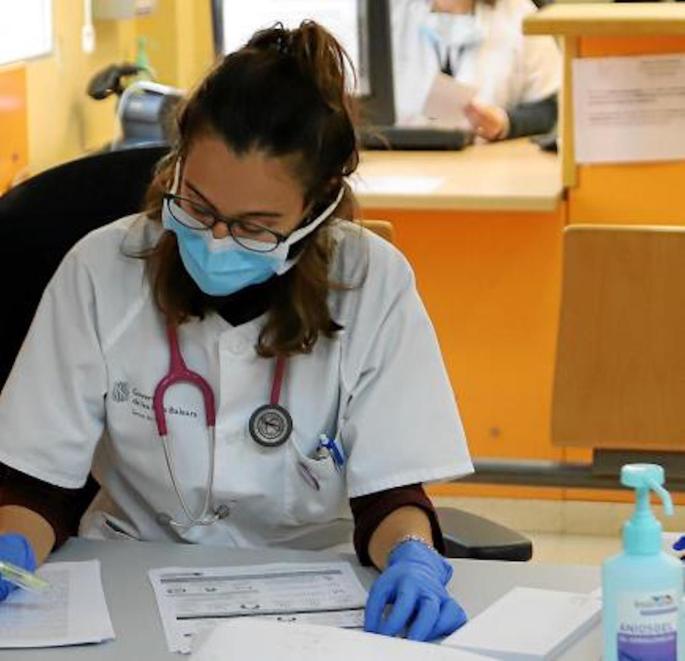 Doctors overwhelmed with patient consultations.