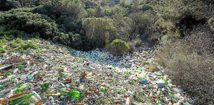 Dump of bottles and containers in Mallorca