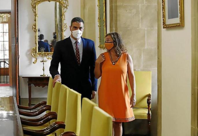 Spanish Prime Minister, Pedro Sanchez & Balearic President, Francina Armengol.