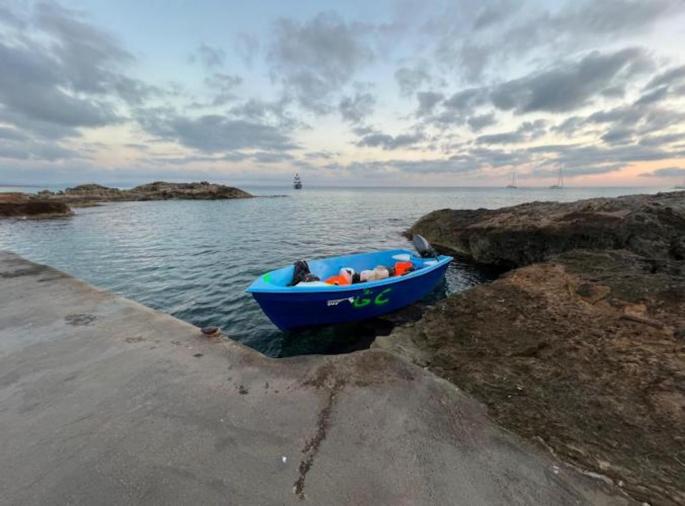 Patera in Formentera