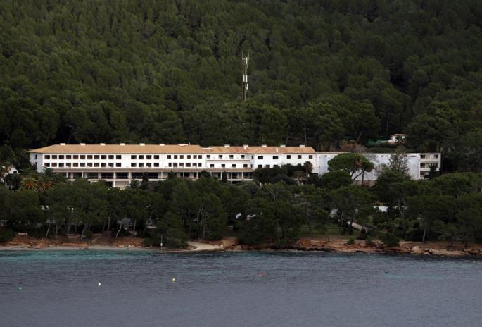 This still doesn’t satisfy our doubts regarding redevelopment and expansion in the grounds