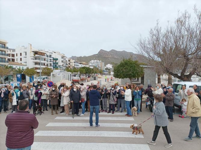 Protest in the port.