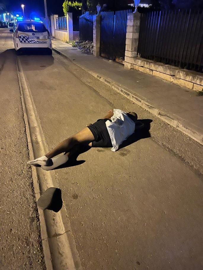 Young victim was found on the ground by the police.