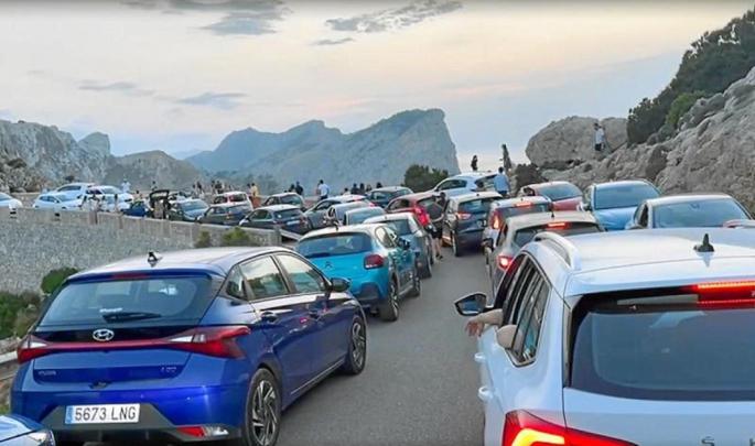Jam on the Formentor road, Mallorca