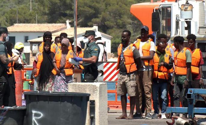 Call for more help to tackle Balearic small boat crisis