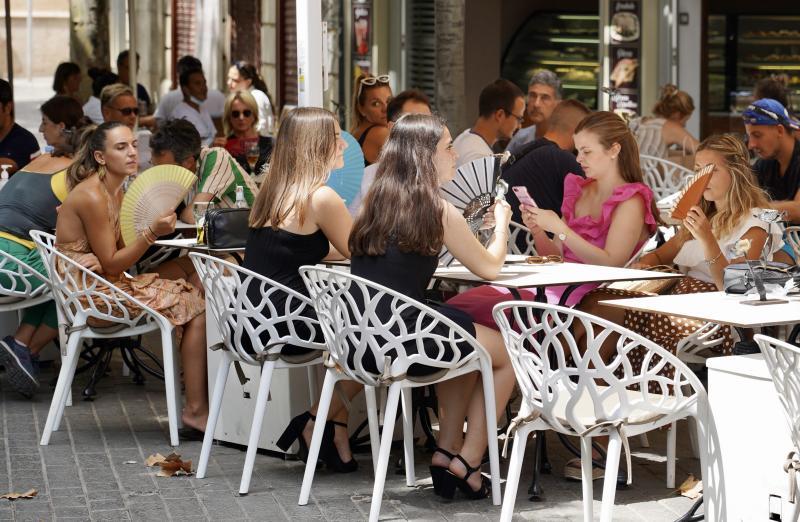 Thousands getting by in Mallorca by only speaking English