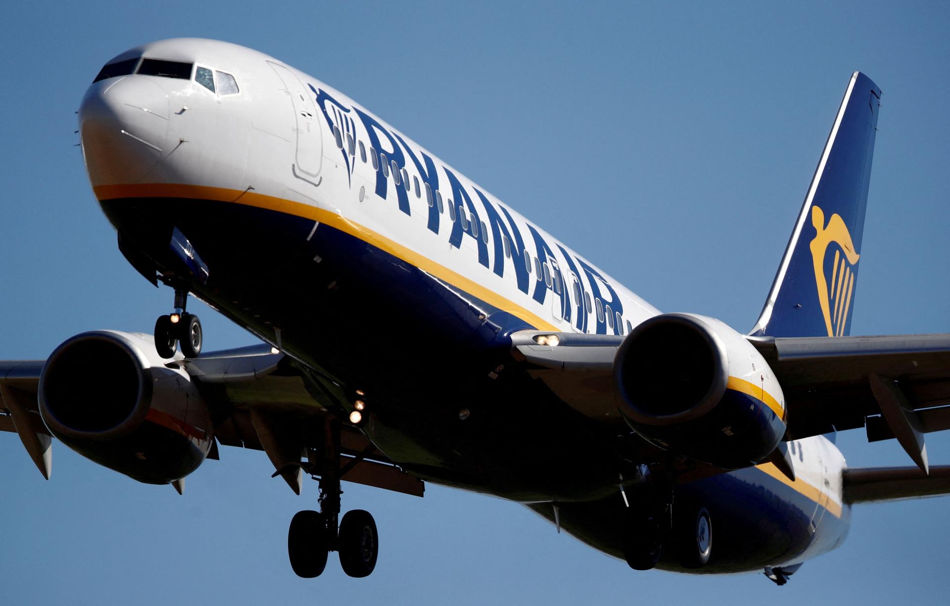 Ryanair delays move to digital boarding passes, new date revealed