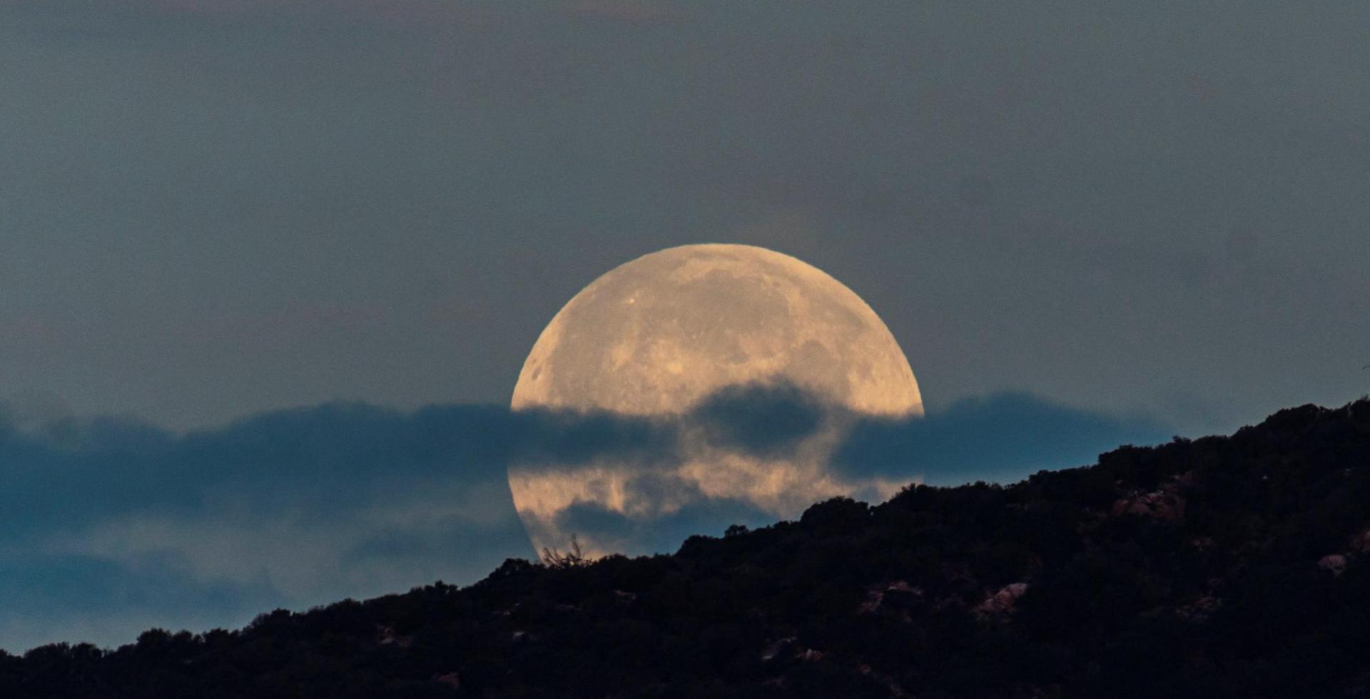 Don't miss the Beaver Supermoon tonight — best time and spots to watch in Mallorca