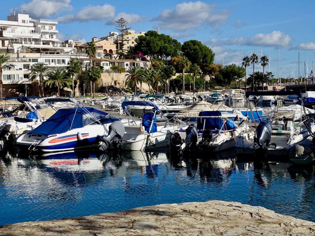 Historical photo of Palma waterfront circa 1970