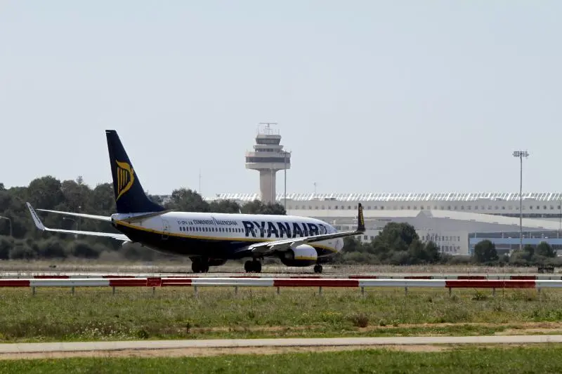 Ryanair calls on the Spanish government to resolve air traffic control chaos