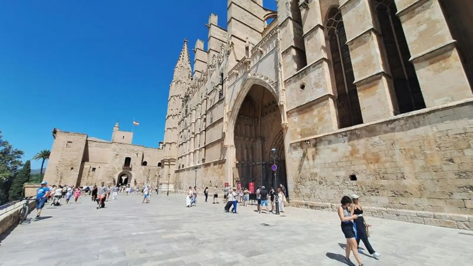Perfect weather to explore Palma.