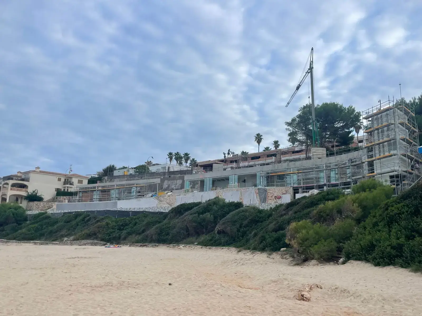 Work on a beach club in Cala Mendia, Mallorca