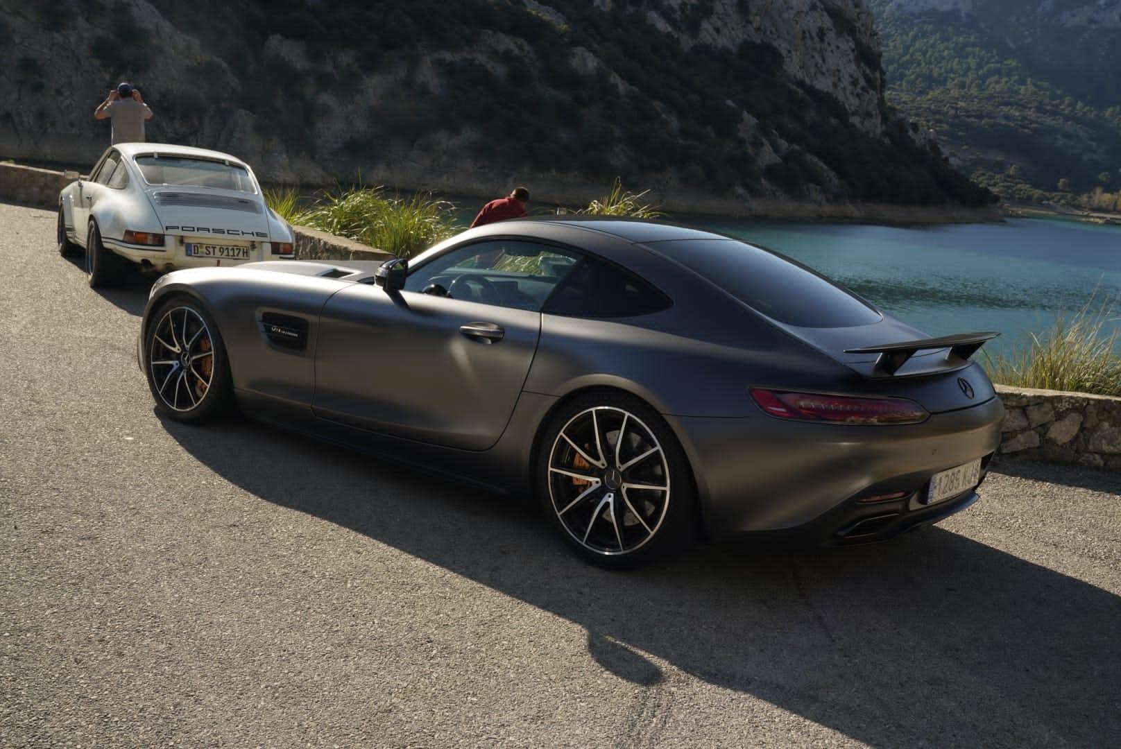 Mercedes AMG GTR and Porsche 911 en route to Banyalbufar via Gorg Blau