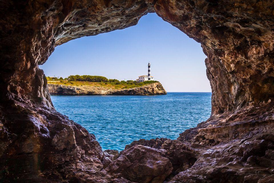 The emblematic lighthouse in Portocolom