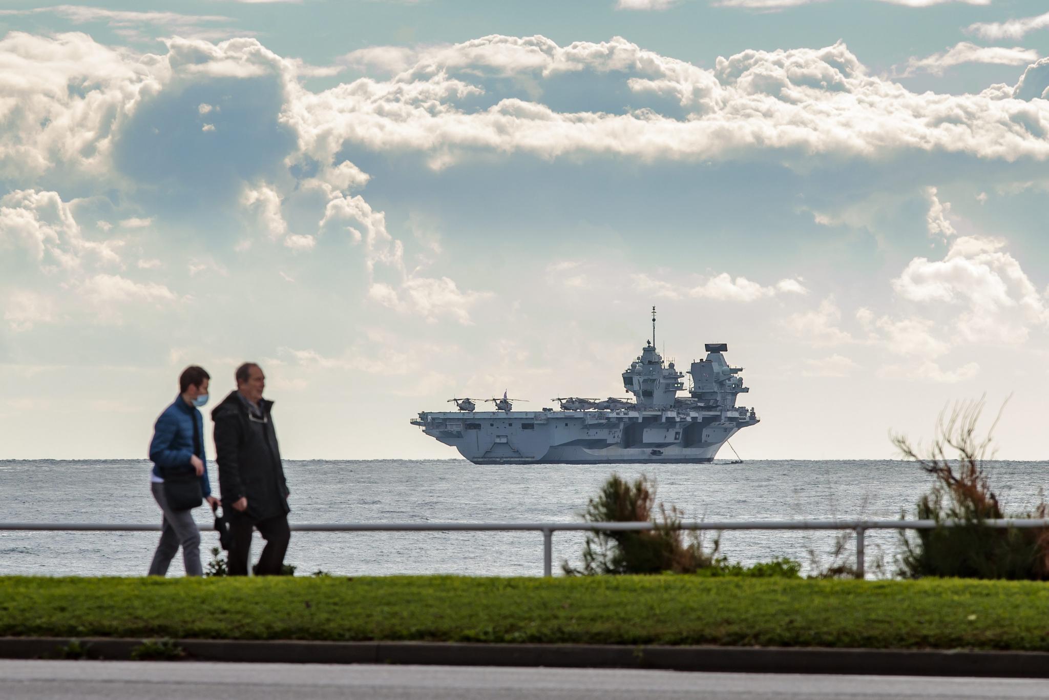 HMS Queen Elizabeth warship