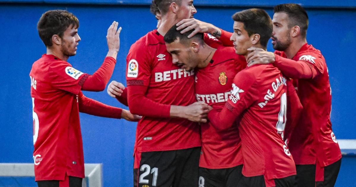 Spanish soccer teams sponsored by gambling companies