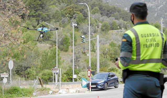 El conductor tiene un gran lío con la Guardia Civil.