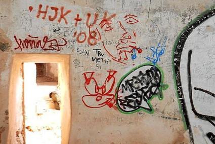 Graffiti in the Cala en Basset watchtower in Mallorca