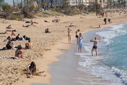 Can Pere Antoni beach in Mallorca in January