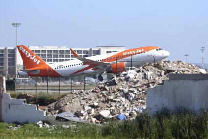 Easyjet flight taking off from Palma.