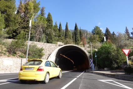 tunel soller