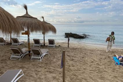 The largest tourist area on the Balearic coast will have no facilities during the season.