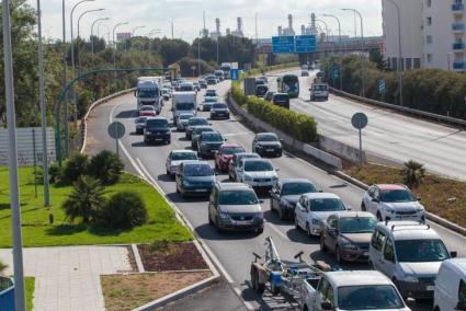 Spain looks to ban reselling of concert tickets, no advertising for fossil fuelled cars