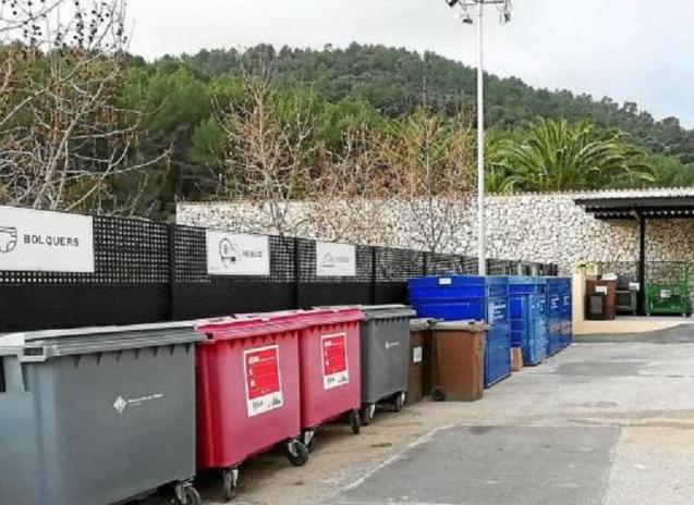 Rubbish park in the countryside