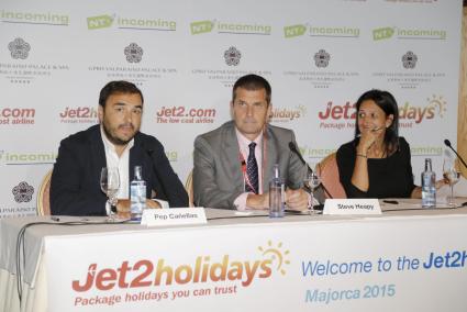 Jet2's Steve Heapy with Pep Cañellas and Inma de Benito.