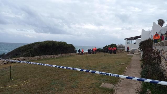 Escena de un incidente de ahogamiento en Cala Serena, Mallorca