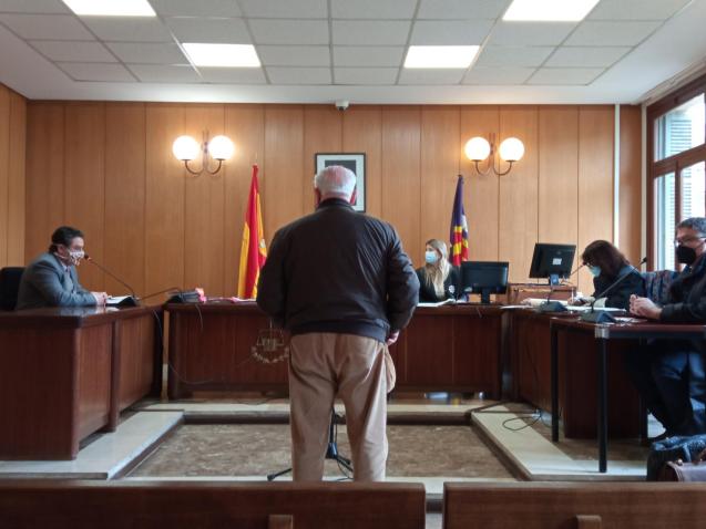 Audiencia judicial en Palma de Mallorca a hombre que disparó a gatos