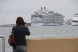 The Wonder of the Seas in Palma today.