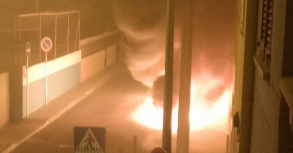 Mallorca emergencies: Palma flats evacuated because of container fire