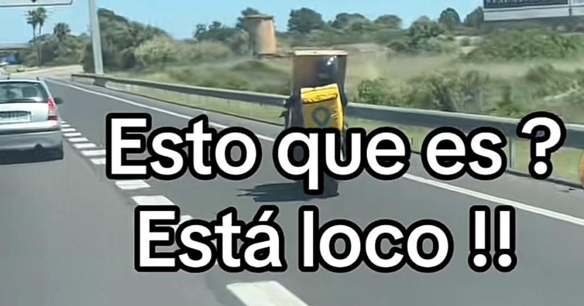 Glovo rider filmed driving blind on Mallorca motorway