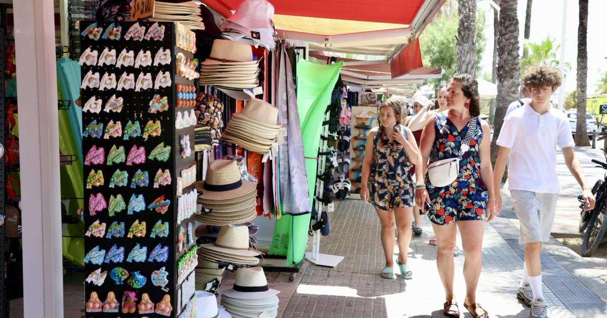 Shops in Mallorca's resorts suffering from the slump in tourist spending