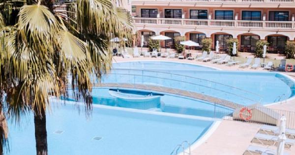 Tourists to face trial for having sex in hotel pool in front of children in Mallorca