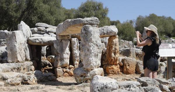 Mallorca travel industry needs to get a grip of more Britons going solo and using AI