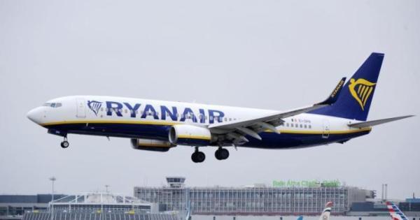 Ryanair and Iberia reported for failing to properly handle customer complaints