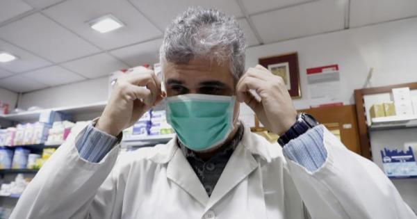 Spain may reintroduce face masks to combat flu