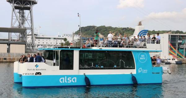 Travel giant splashes out with Port of Palma water taxi service