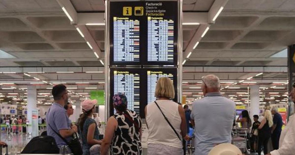 Britons warned of Christmas holiday airport strike action in the UK and Spain